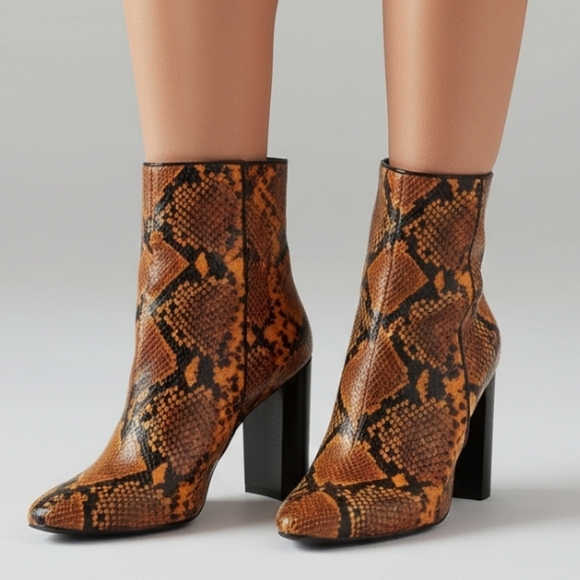 Aqua Shoes - AQUA Women's Soren Yellow Block Heel Booties Size 7 NWT